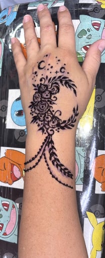 Gallery photo 1 of Lydia’s Henna Tattoos