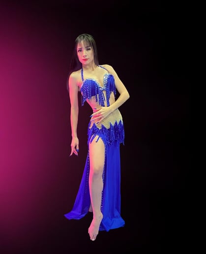 Gallery photo 3 of Lyla Bellydance