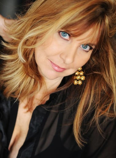 Gallery photo 4 of Lynda D'Amour