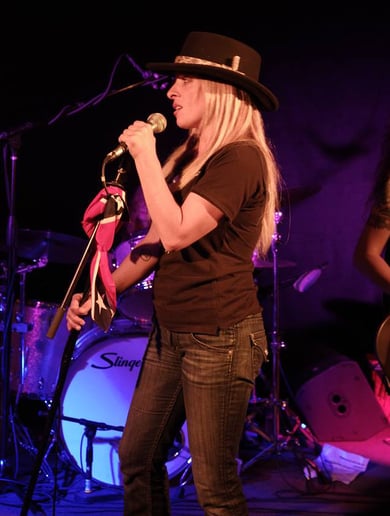 Gallery photo 3 of Lynette Skynyrd