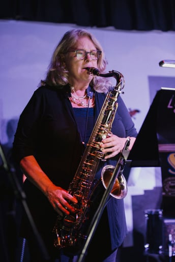 Gallery photo 5 of Lynn Graciano & The "B" Street Brass
