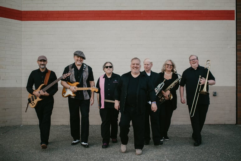 Gallery photo 1 of Lynn Graciano & The "B" Street Brass