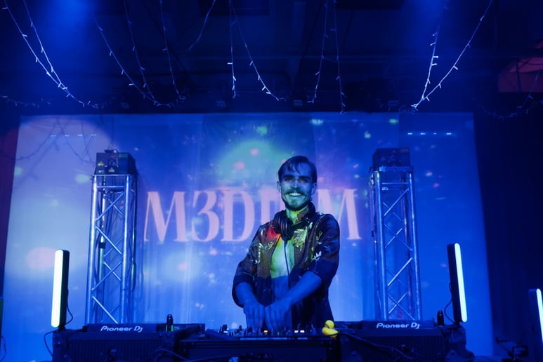 Gallery photo 3 of M3dium Productions