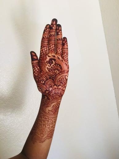 Gallery photo 10 of M M Henna Art
