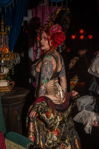 Gallery photo 6 of Tsarina Hellfire