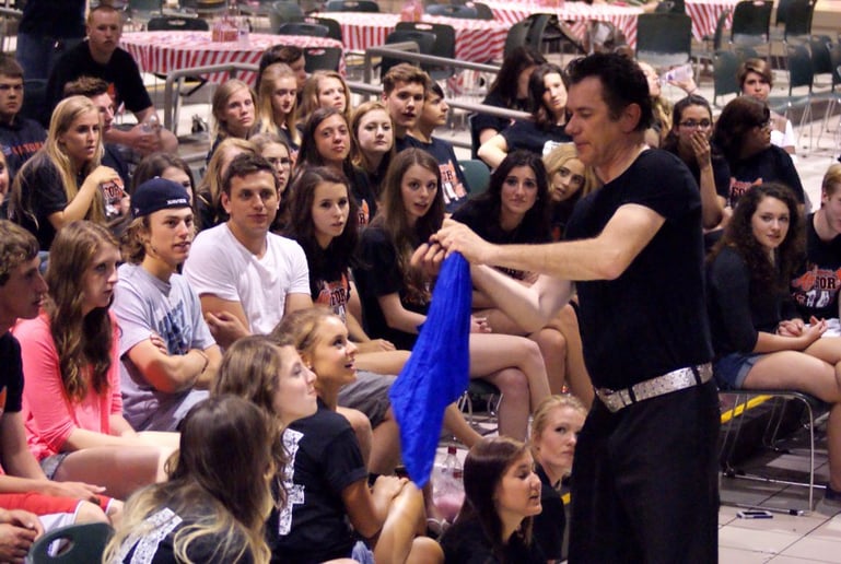 Gallery photo 5 of Maciek the Magician