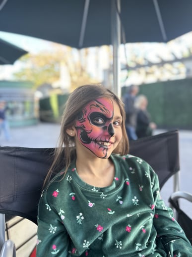 Gallery photo 1 of Mad Rooster Face and Body Art