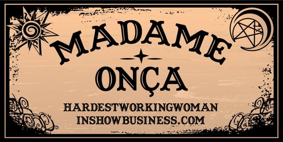 Gallery photo 7 of Madame Onça Entertainment: Stilts, Tarot and More