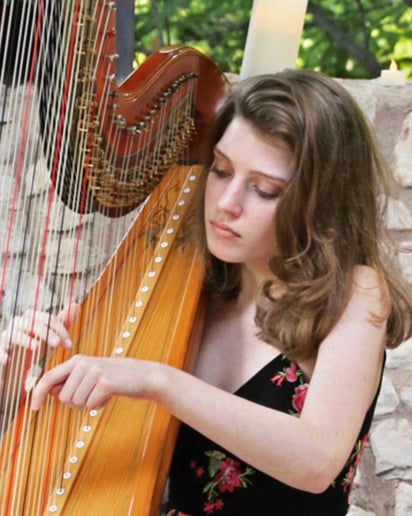 Gallery photo 7 of Madeleine Restaino Harpist