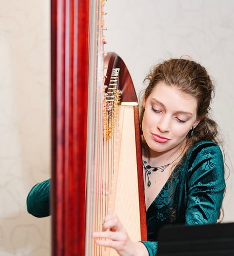 Gallery photo 2 of Madeleine Restaino Harpist