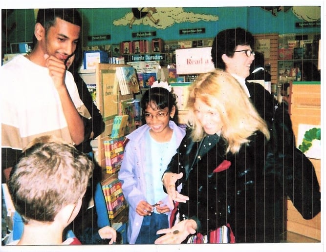 Gallery photo 31 of Madeleine The Magician