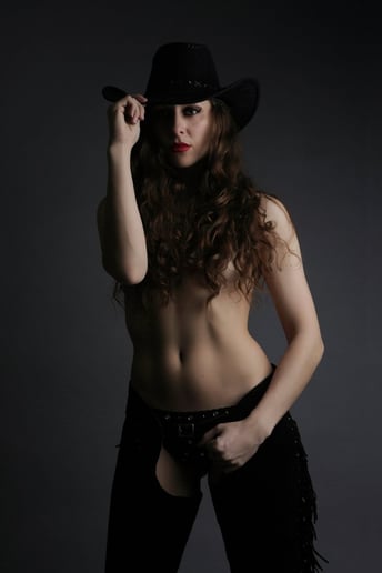 Gallery photo 9 of Mademoiselle Estelle
