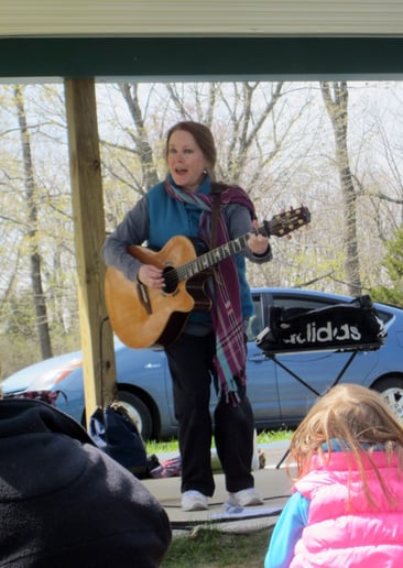 Gallery photo 3 of Miss Maggie Sings!