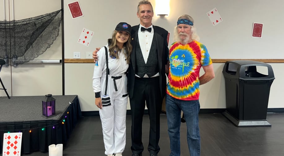 Gallery photo 10 of Ken Murray Magic