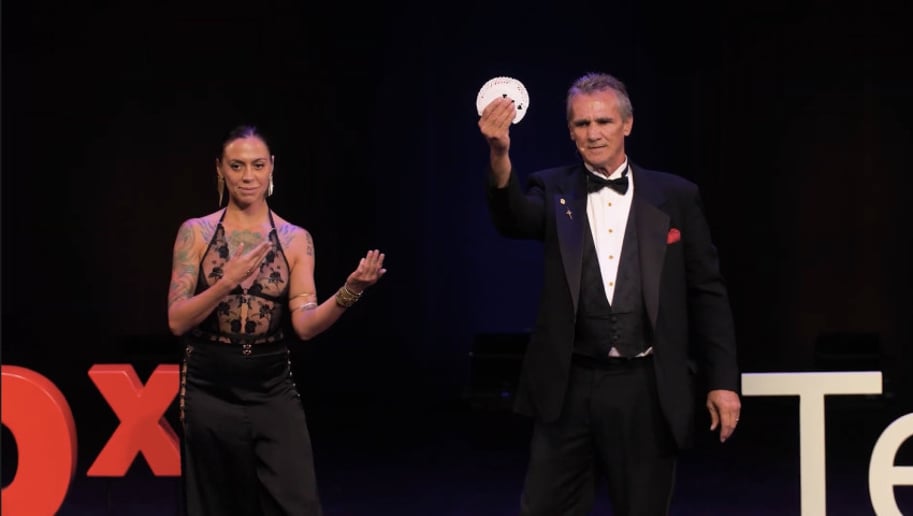 Gallery photo 29 of Ken Murray Magic