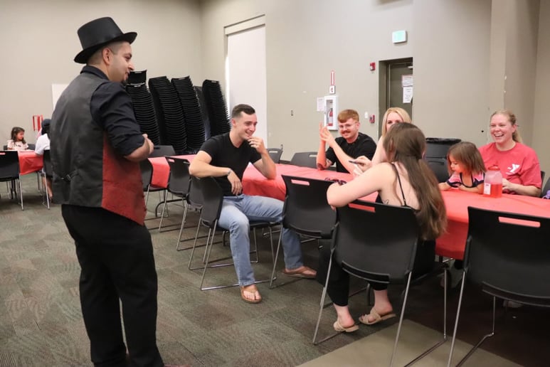 Gallery photo 3 of Magic Entertainment