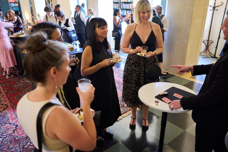 Gallery photo 16 of Daniel David - DC's #1 Mentalist Magician