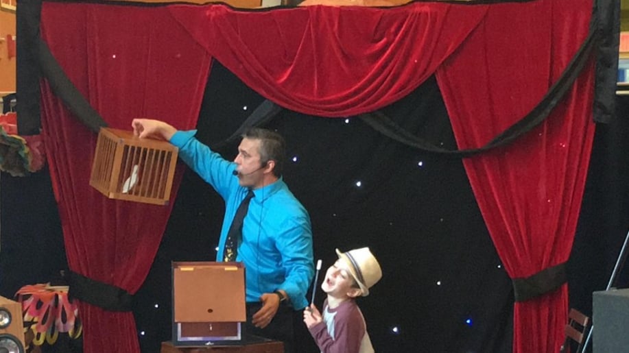 Gallery photo 1 of Magic Fred
