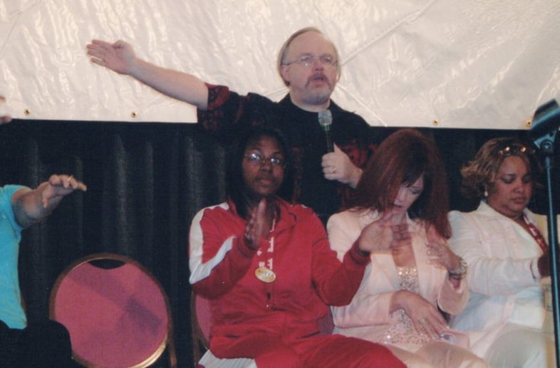 Gallery photo 5 of Magic, Hypnosis and Mentalism
