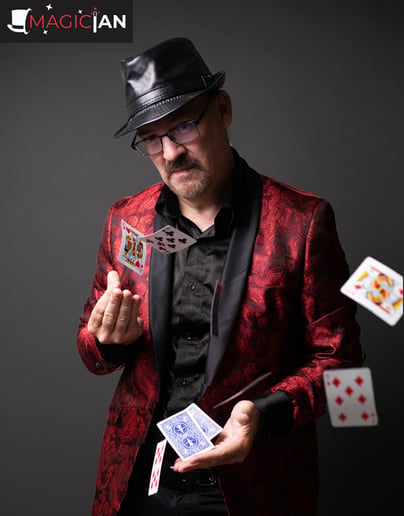 Gallery photo 3 of Magic Ian - Toronto