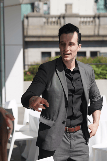 Gallery photo 6 of Jonathan Vale: Magician and Mentalist