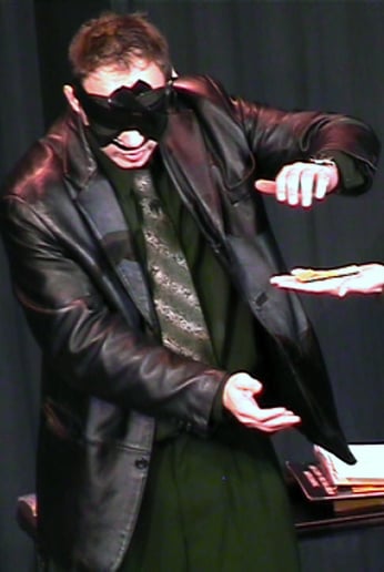 Gallery photo 1 of Magic & mind reading by Scott Xavier