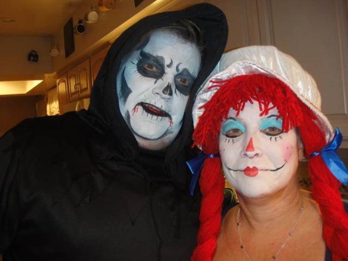 Gallery photo 2 of Magic Mirror Face Painting