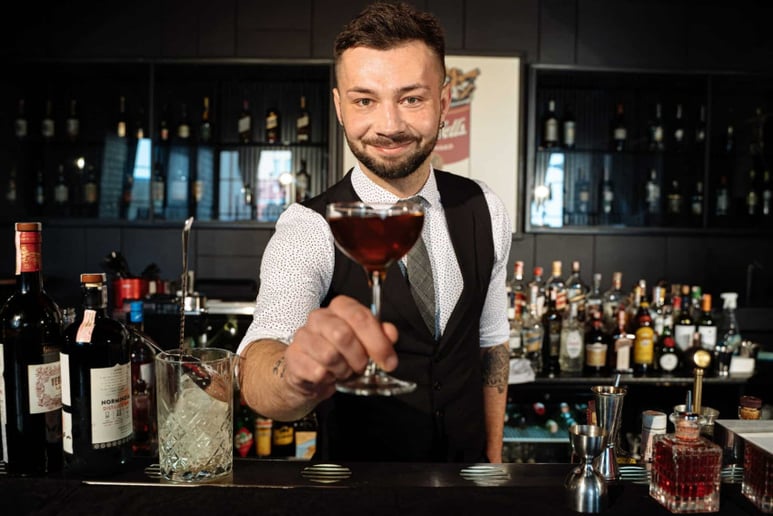 Gallery photo 1 of Magic Mixologist