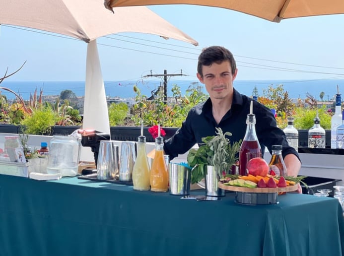 Gallery photo 3 of Magic Mixologist