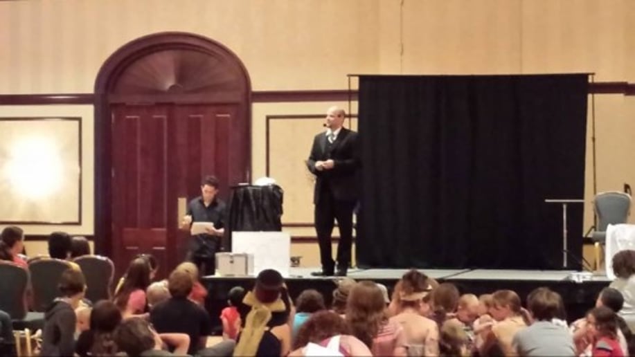 Gallery photo 8 of Magic of Patrick Wallace