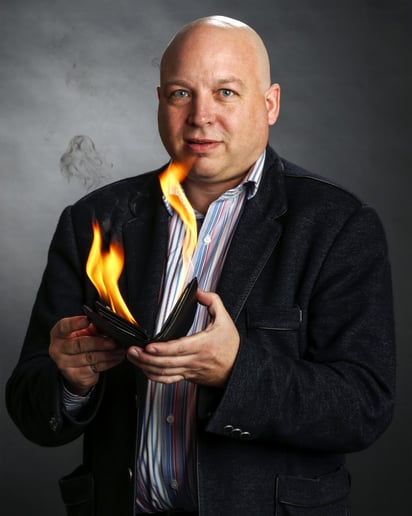 Gallery photo 3 of Clive The Conjuror