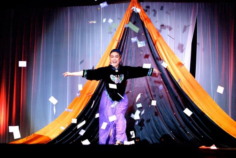 Gallery photo 4 of Magic show