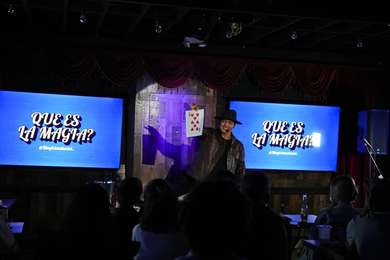 Gallery photo 9 of Dan's Magic Show