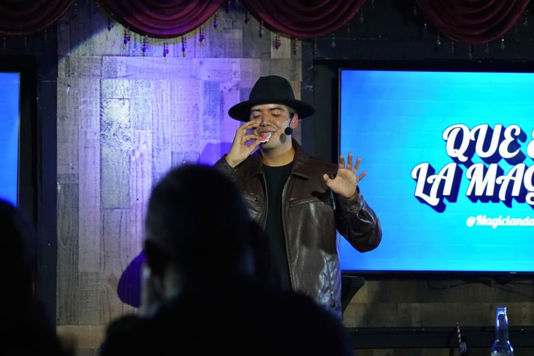 Gallery photo 10 of Dan's Magic Show