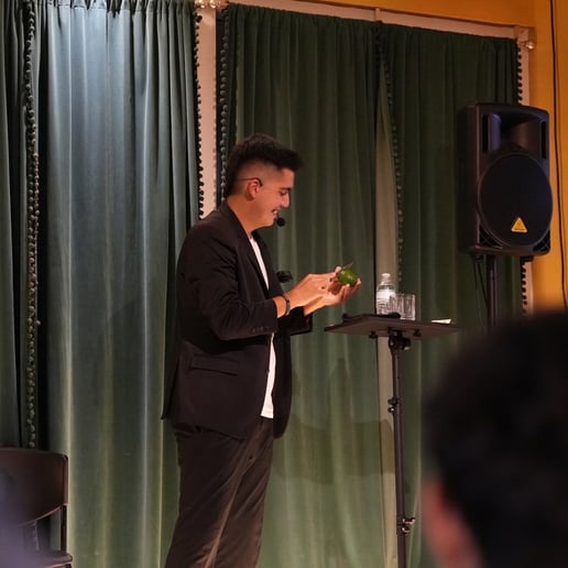 Gallery photo 17 of Dan's Magic Show