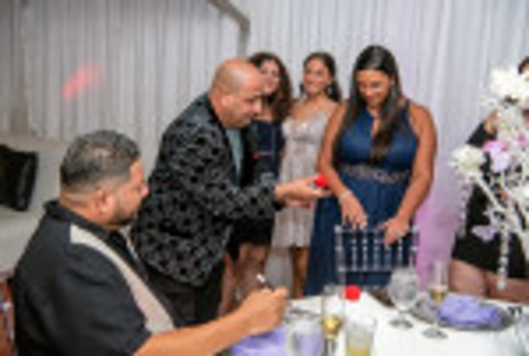 Gallery photo 5 of Ulloa Magic Productions