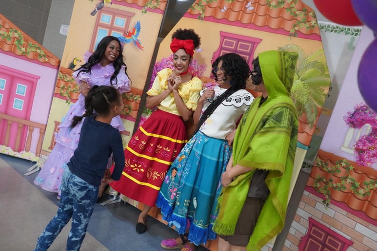 Gallery photo 3 of Ever After Storybook Entertainment