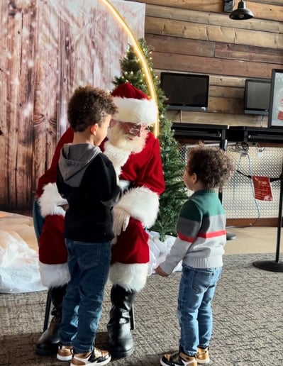 Gallery photo 2 of Magical Santa Claus