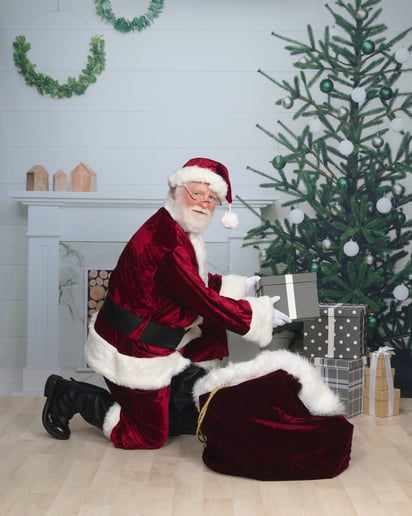 Gallery photo 3 of Magical Santa