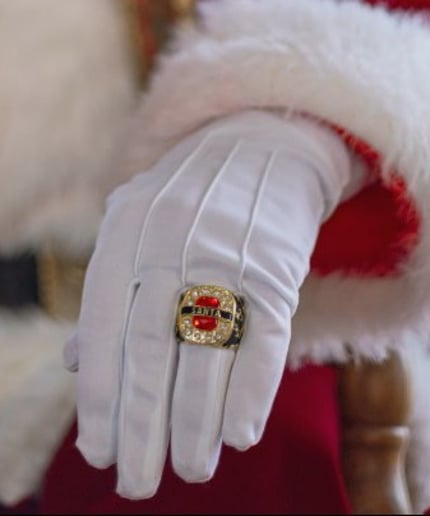 Gallery photo 3 of Magical Santas & Mrs. Claus