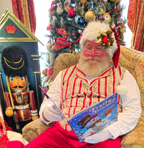 Gallery photo 17 of Magical Santas & Mrs. Claus