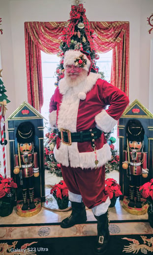 Gallery photo 19 of Magical Santas & Mrs. Claus