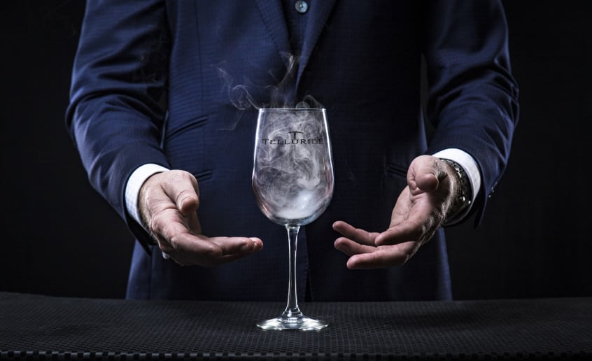 Gallery photo 3 of Magician - Ty Gallenbeck, White Tie Entertainment