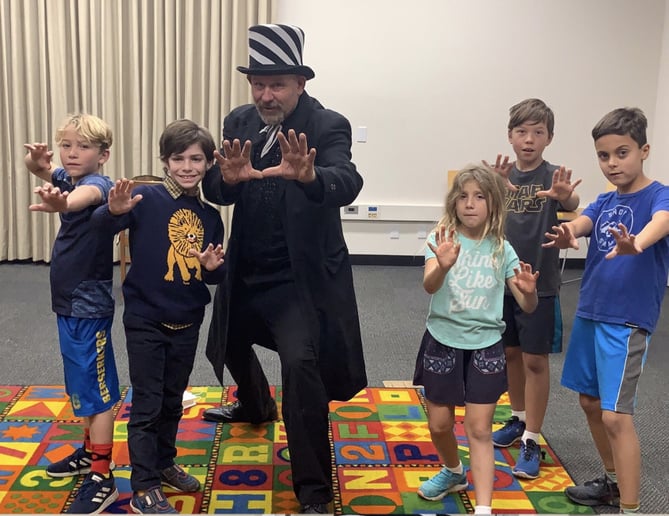 Gallery photo 15 of Magician Brandon Scott