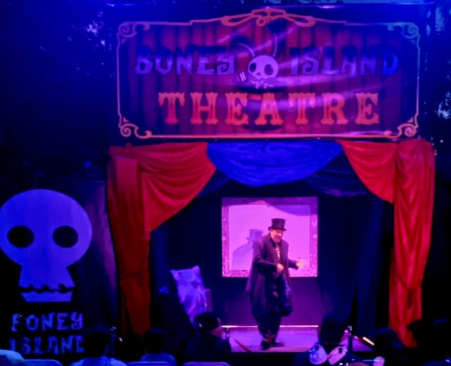 Gallery photo 16 of Magician Brandon Scott