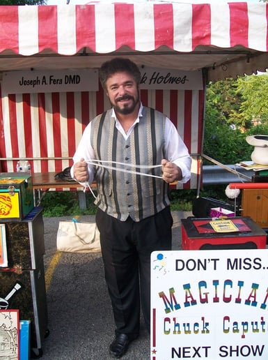 Gallery photo 3 of Magician Chuck Caputo
