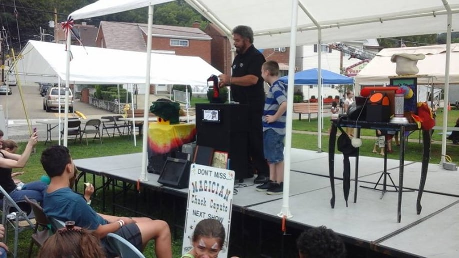 Gallery photo 4 of Magician Chuck Caputo
