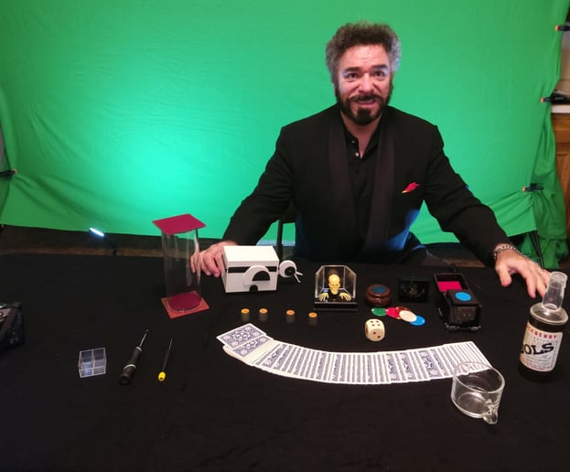 Gallery photo 6 of Magician Chuck Caputo