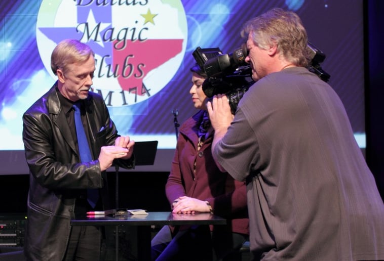 Gallery photo 3 of Magician Daryl Howard