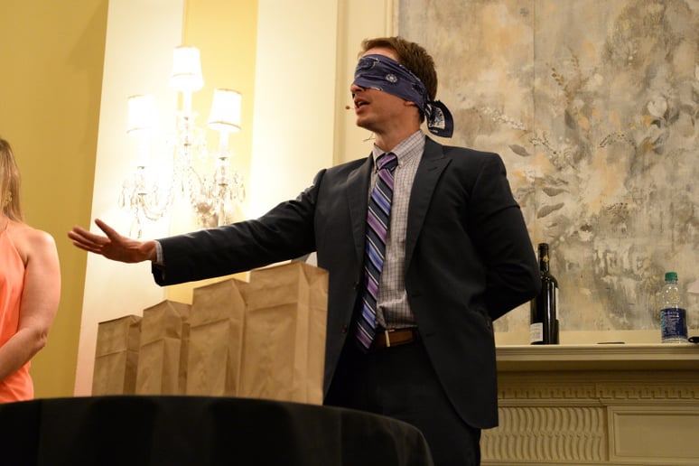Gallery photo 3 of Magician Hart Keene